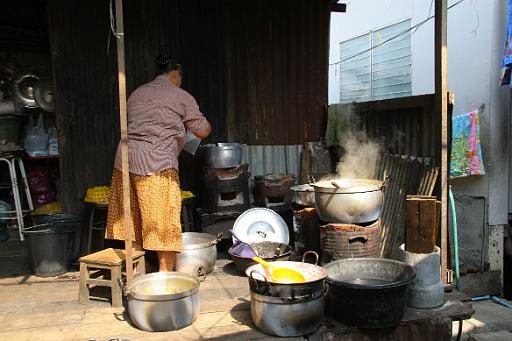 0123- Bangkok Noi boottocht.JPG